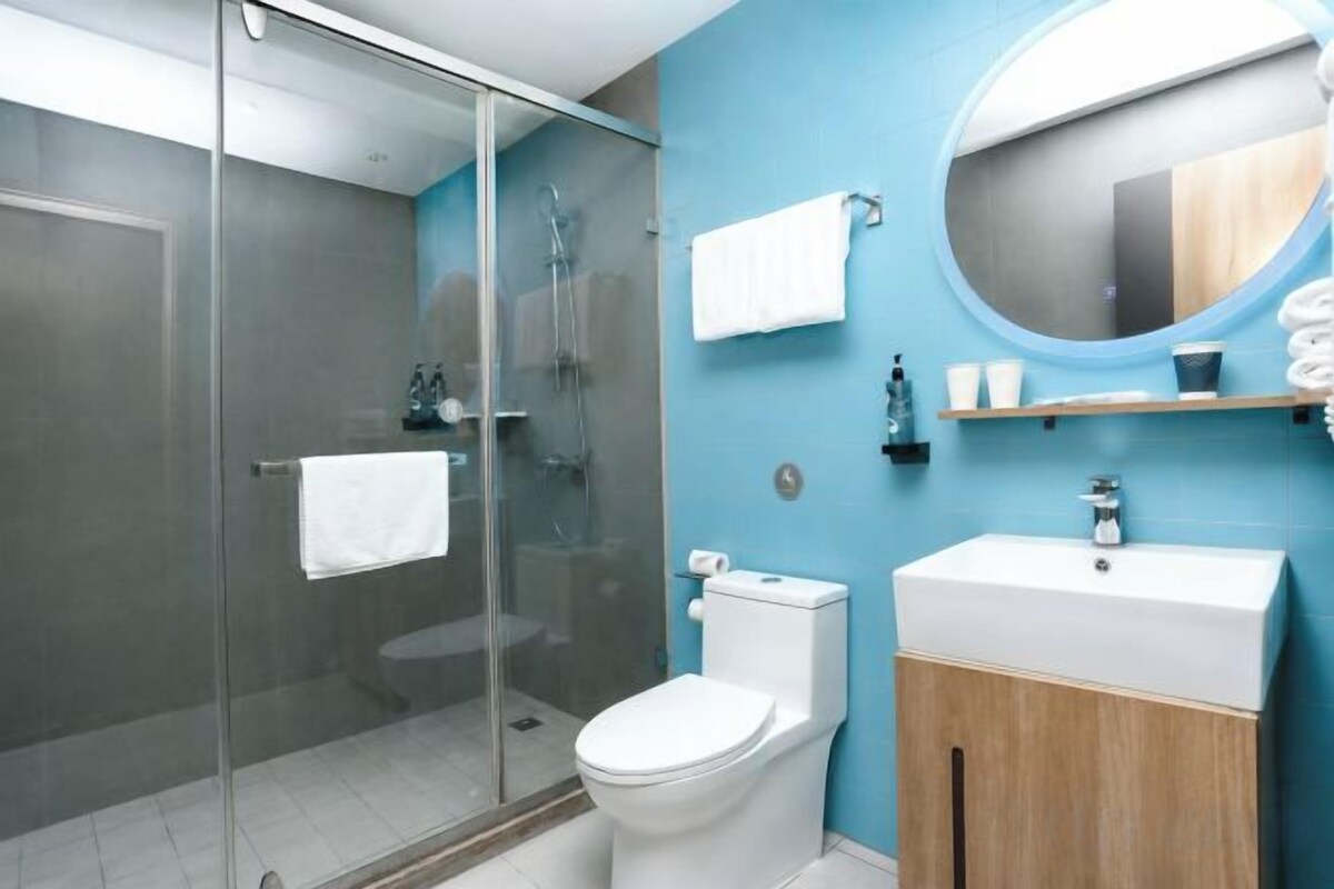 2-bed Room