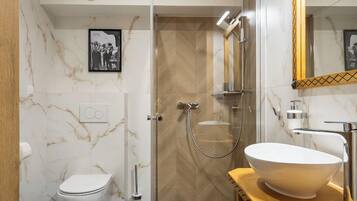 Deluxe-Apartment | Badezimmer