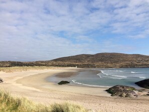 Beach nearby - Cosy Rural Retreat Near Derrynane Beach & National Park - Fisherman's Lodge (Caherdaniel)