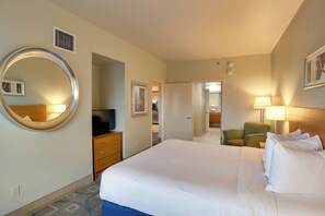 1 bedroom, iron/ironing board, internet, bed sheets