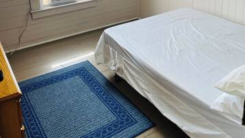 4 bedrooms, free WiFi, bed sheets