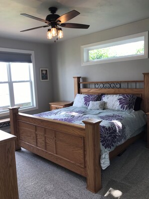 4 bedrooms, WiFi, bed sheets