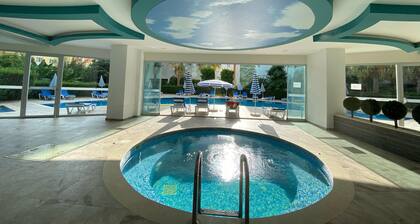 1-Bedroom apartment in Alanya, Mahmutlar with WiFi, AC