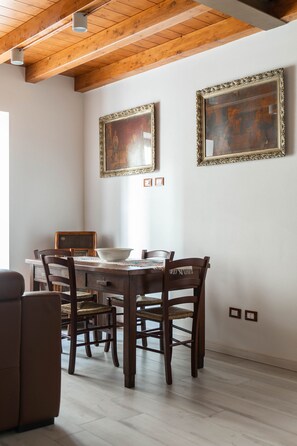House | 1 bedroom
