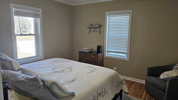 2 bedrooms, WiFi, bed sheets