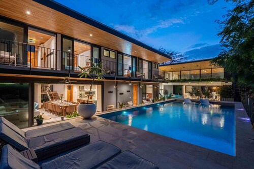 Luxury beachside estate with 2 homes, 10 bedrooms, pool, sleeps 24