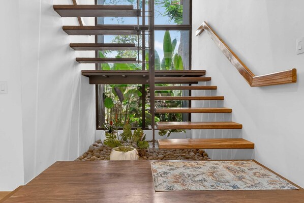 Interior - Luxury beachside estate with 2 homes, 10 bedrooms, pool, sleeps 24 (Cabo Velas)