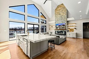 Interior - NEW Serene Lakefront Lake Anna, Beach, Dock, Pool (Louisa County)