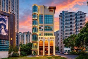 Exterior - Menory Graceful Hotel (Dinosaur Park, Changzhou Olympic Sports Center) (Changzhou)