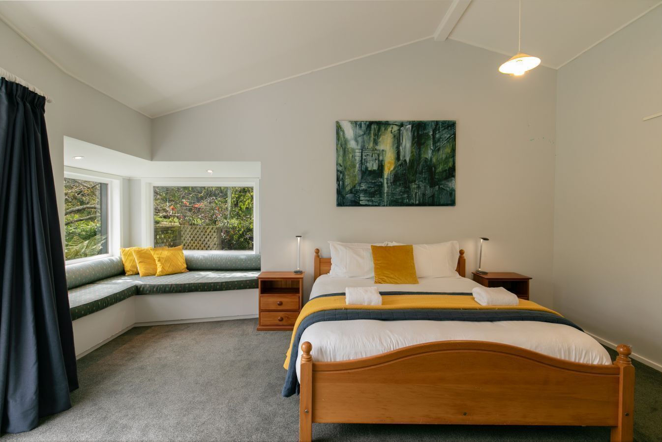 4 عدّة غرف نوم ومكواة/لوح كي وواي فاي مجانًا