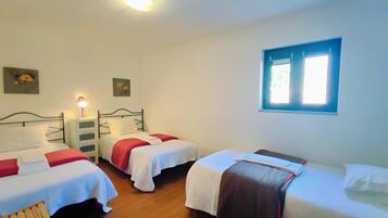 3 chambres, accès Internet, draps fournis