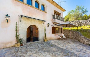 Exterior - Stunning home in Arta (Arta)