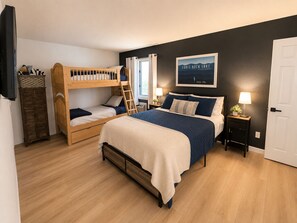 2 Schlafzimmer, Zimmersafe, Bügeleisen/Bügelbrett, WLAN