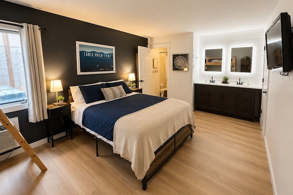 2 bedrooms, in-room safe, iron/ironing board, WiFi