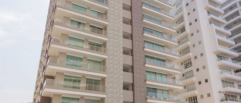 واجهة المنشأة