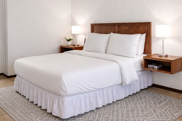 Standard Single Room, 1 Queen Bed, Non Smoking | Desk, laptop workspace, free WiFi