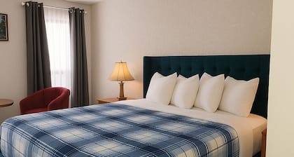 Maple Creek Motor Inn
