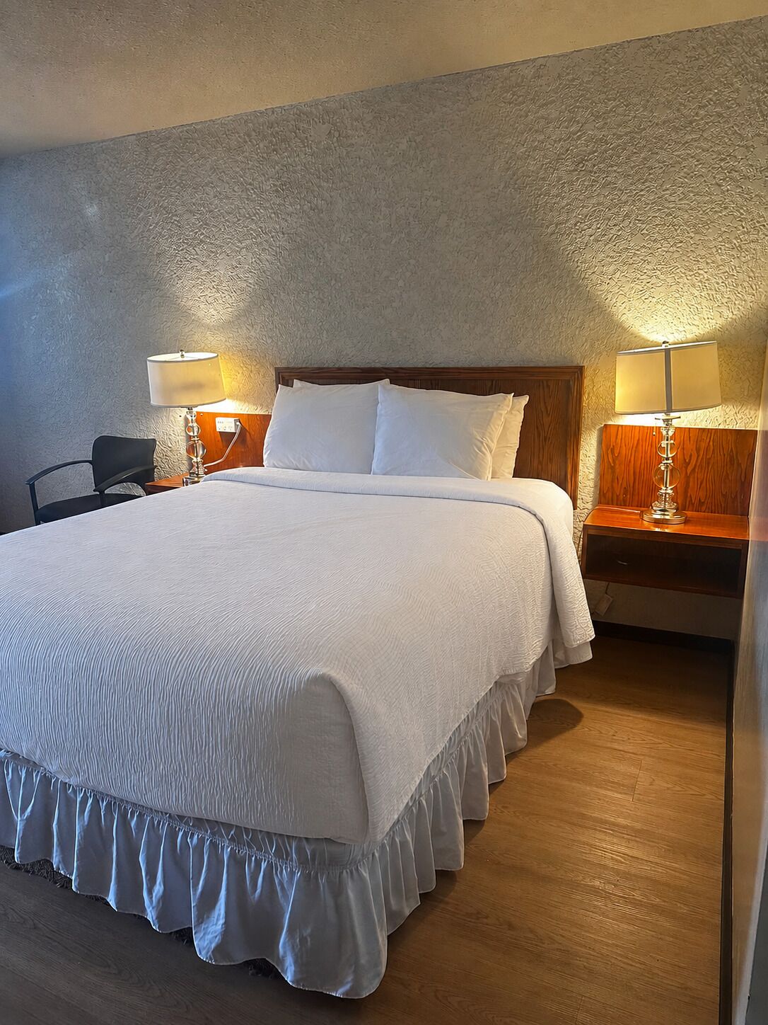 Habitación individual estándar, 1 cama Queen size, para no fumadores | Escritorio, espacio para trabajar con laptop y wifi gratis 