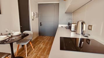 Departamento básico | Cocina privada