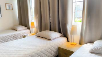 1 habitación, tabla de planchar con plancha, wifi y ropa de cama