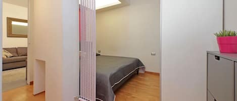 1 chambre, fer et planche Ă repasser, Wi-Fi, literie fournie