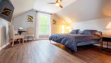 2 chambres, fer et planche à repasser, Wi-Fi gratuit, draps fournis