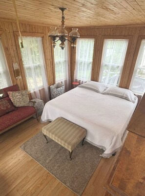 1 bedroom, iron/ironing board, bed sheets