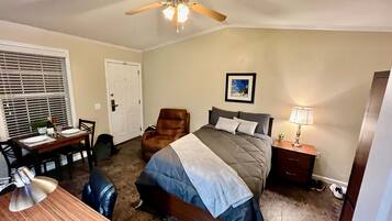 Max occupancy of 2 people / room