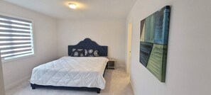 5 bedrooms, iron/ironing board, free WiFi, bed sheets