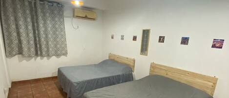 1 bedroom, WiFi, bed sheets