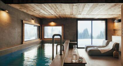 Chalet 1786 - Luxury stay for 11 with heated indoor pool - OVO Network