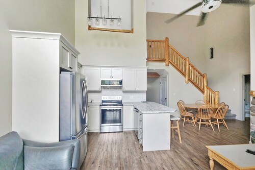 Riverside Way by Fernie Lodging Company