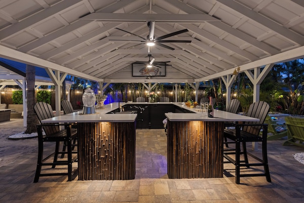 Bar (en la propiedad)
