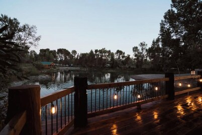Sheriff's Office Cabin At Mountain River Ranch