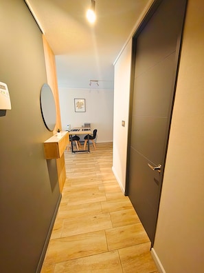 Apartment | Free WiFi, bed sheets