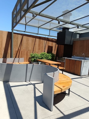 Apartment | Outdoor dining
