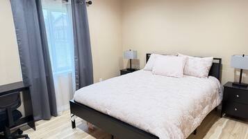 2 bedrooms, iron/ironing board, WiFi, bed sheets