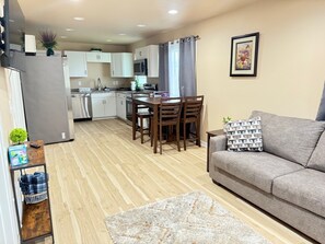 Smart TV - Pacific Dream-512-walking distance to beach! (Crescent City)