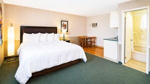 Executive-rum - 1 kingsize-sÀng | Arbetsyta för laptop, gratis wi-fi och sÀngklÀder