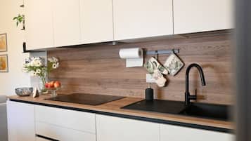 Réfrigérateur, four, lave-vaisselle