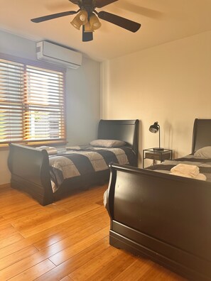 2 bedrooms, iron/ironing board, WiFi, bed sheets