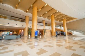 Lobby - ZhouShan CaiFu Hotel (Zhoushan)