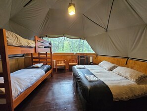 Bungalow, Patio, Park View | 1 bilik tidur, Wi-fi percuma 