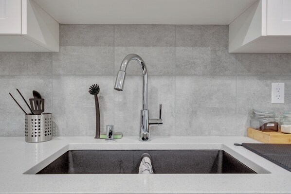 Interior - Luxury 2Bdr Retreat, Calgary, Everything You Need, Best coffee (Calgary)