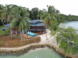 Pool - King Suite Ocean and Jungle View wrap around private balcony (Isla Carenero)