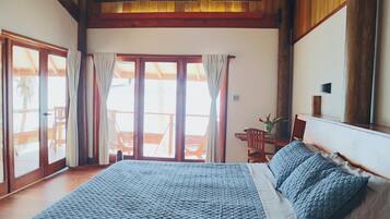 1 bedroom, travel crib, WiFi, bed sheets