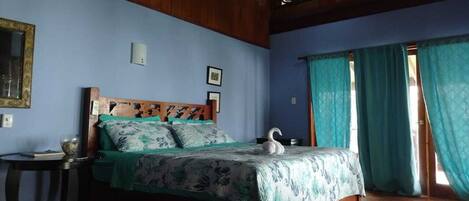 1 bedroom, travel cot, WiFi, bed sheets