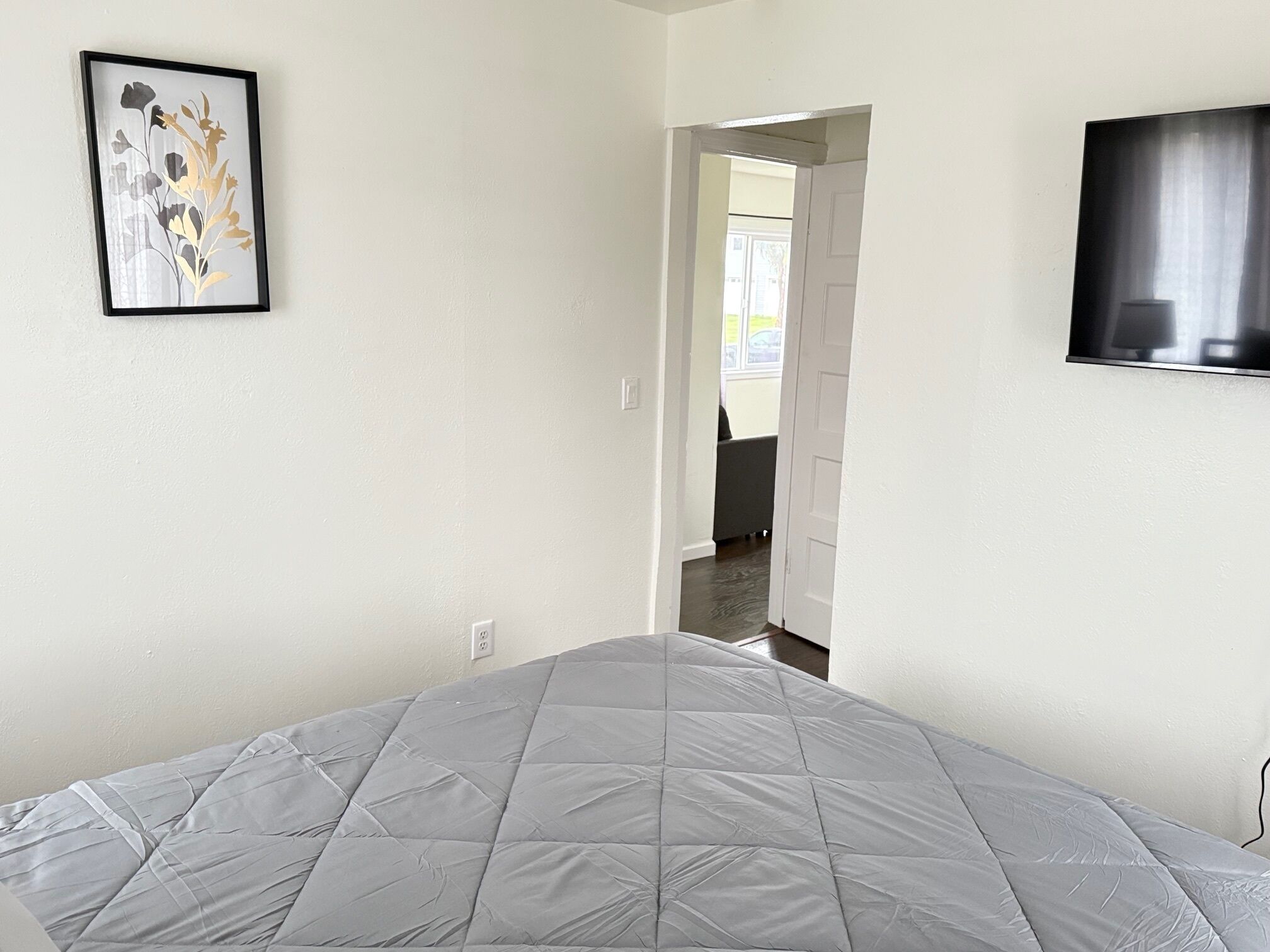 2 makuuhuonetta, silitysrauta/-lauta, Wi-Fi, vuodevaatteet