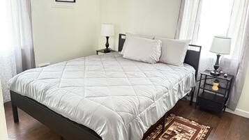 2 slaapkamers, een strijkplank/strijkijzer, wifi, beddengoed