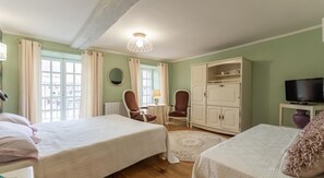 Reisekinderbett, kostenloses WLAN, Bettwäsche